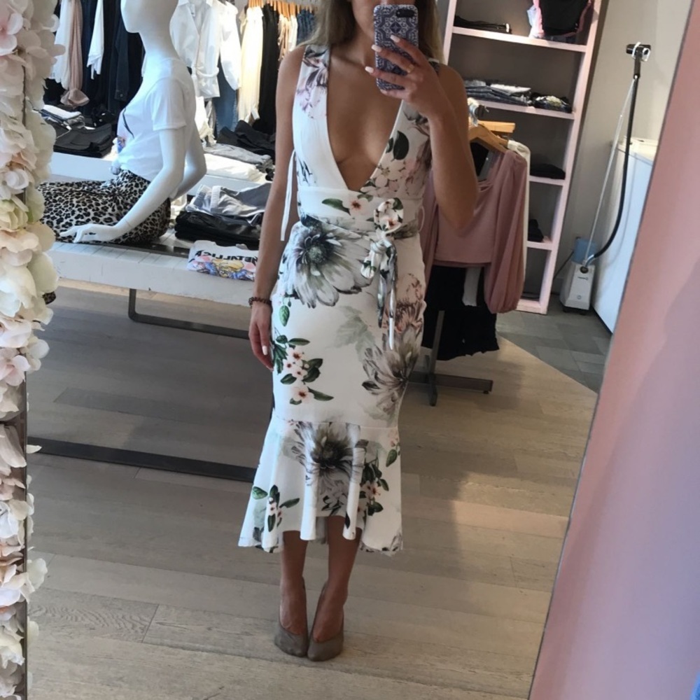 Floral low Marilyn Monroe dress - Picture 3 of 8